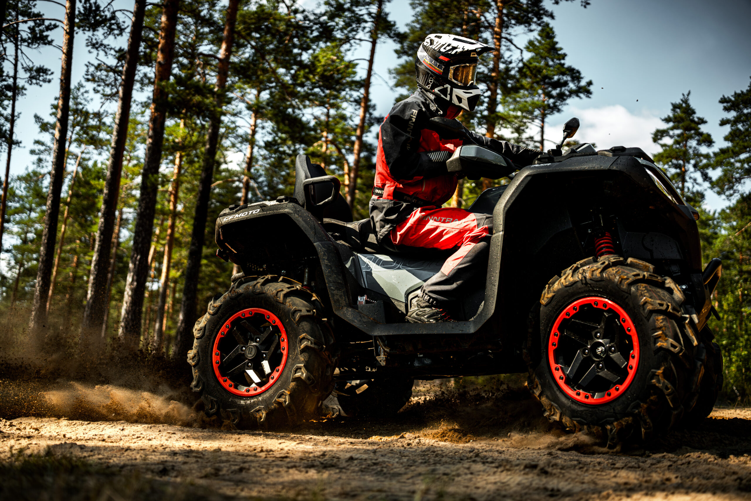картинка CFMOTO CFORCE 1000 EPS LTD 