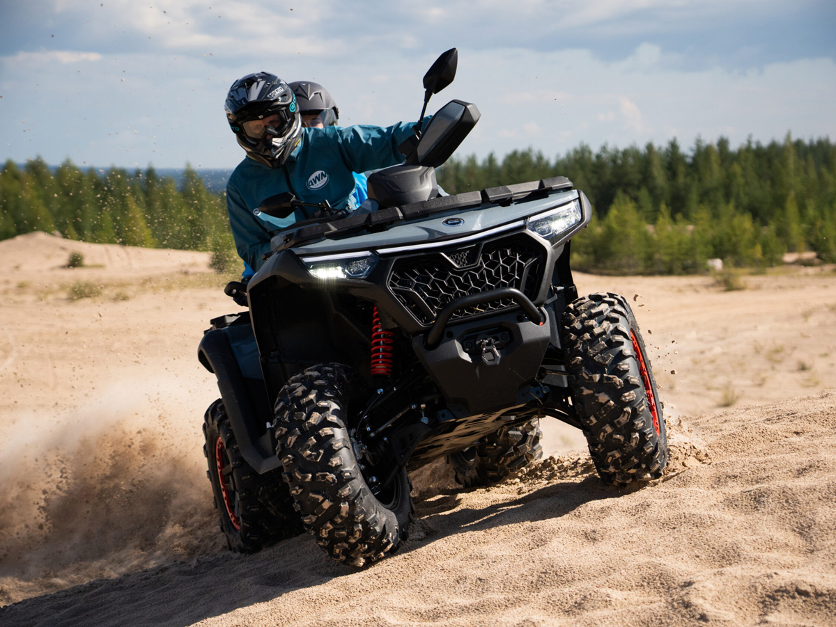 картинка CFMOTO CFORCE 800 HO EPS LTD 