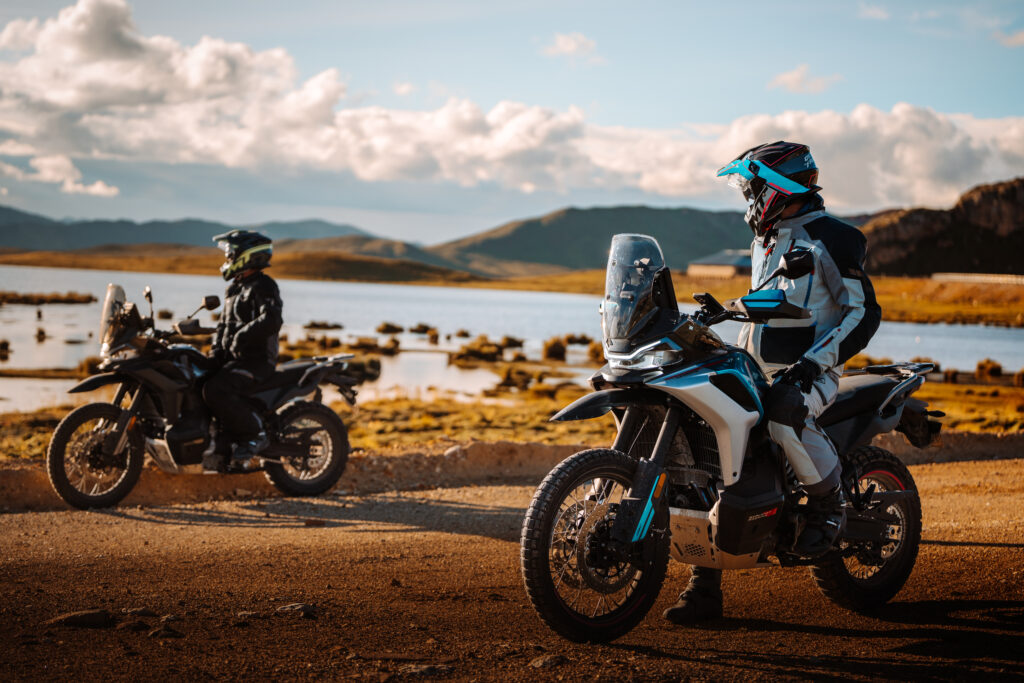 Новый CFMOTO 800MT-X в версиях — Sport и Touring: двойной удар по бездорожью!