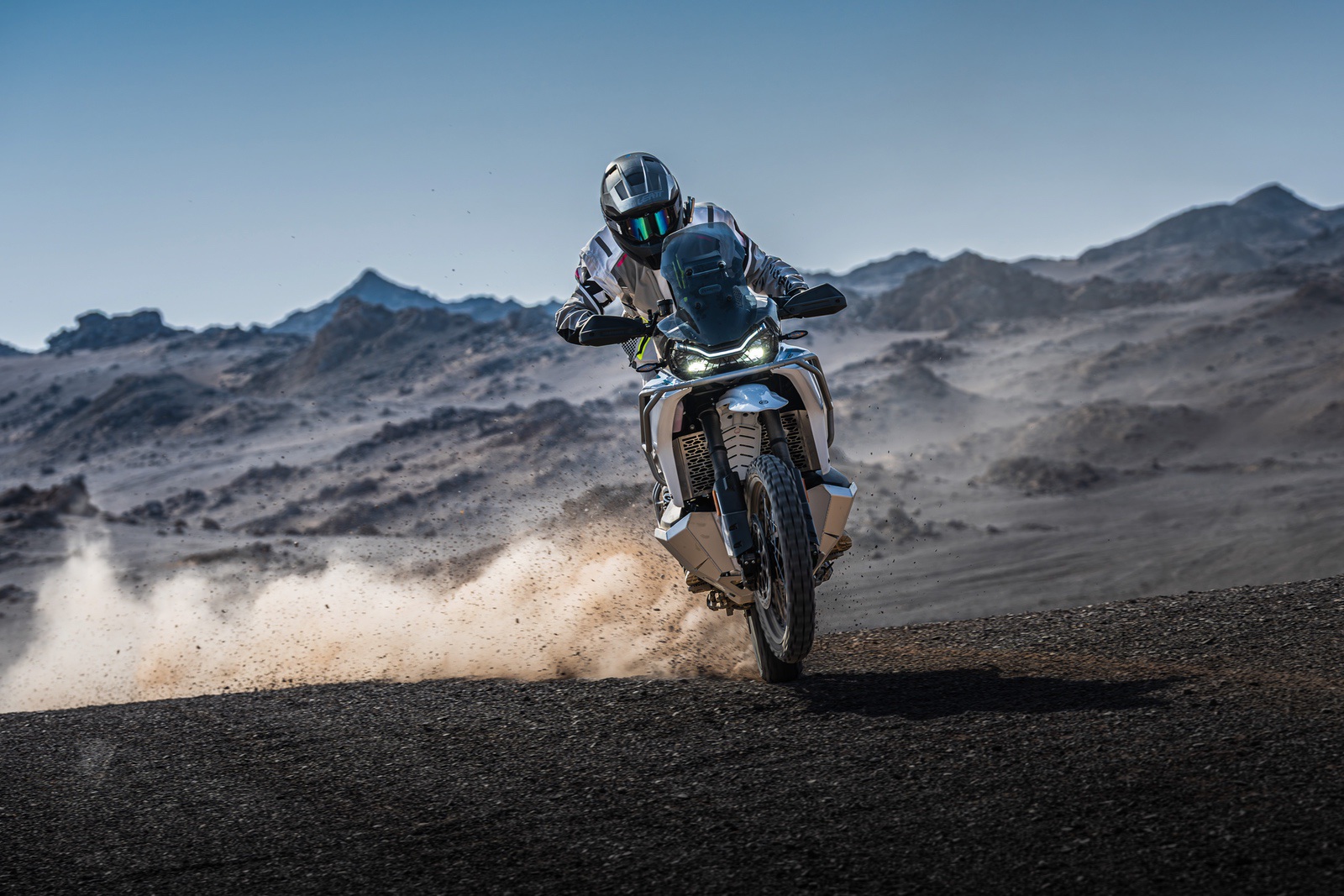 картинка CFMOTO 1000MT-X Турист (1000MT-X Touring) 