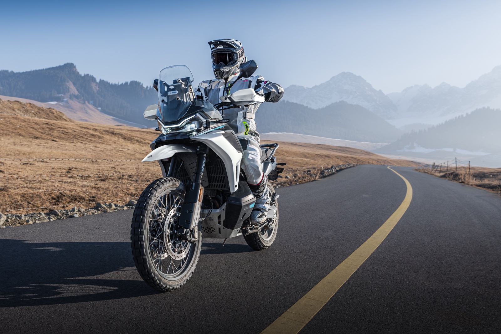 картинка CFMOTO 1000MT-X Спорт (1000MT-X Sport) 